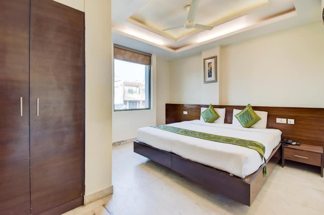 Hotel Sky Heights Jaipur Bilik gambar